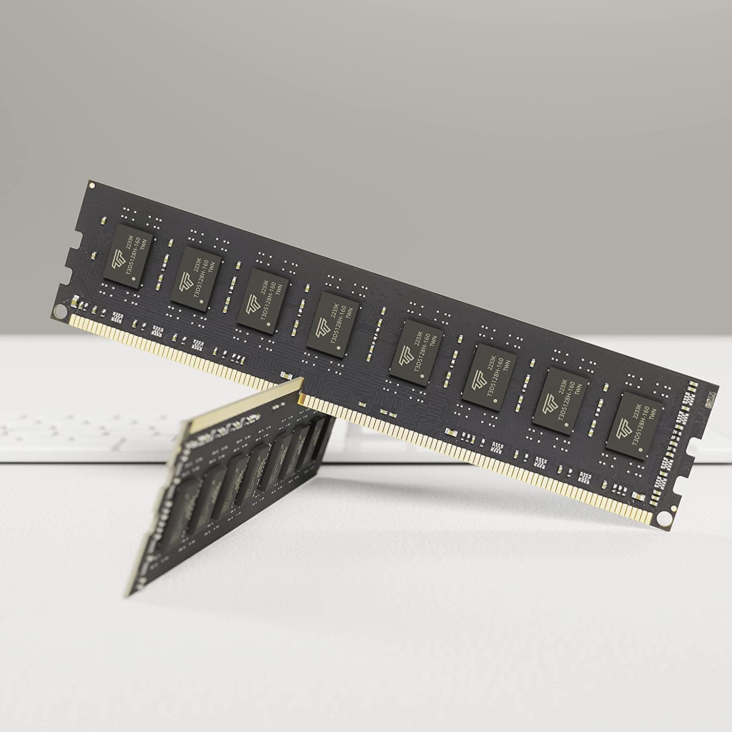 Timetec 80GB Kit(10X8Gb) DDR3L / DDR3 1600Mhz (DDR3L-1600) PC3L-12800 / PC3-12800 Non-Ecc Unbuffered 1.35V/1.5V CL11 2Rx8 Dual Rank 240 Pin UDIMM Desktop PC Computer Memory RAM(SDRAM) Module Upgrade